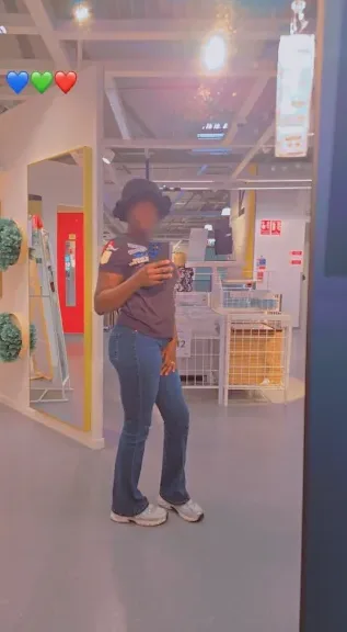 Alena, 29