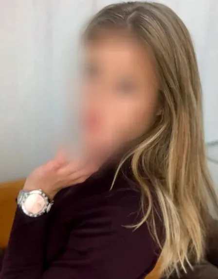 Sarah, 21