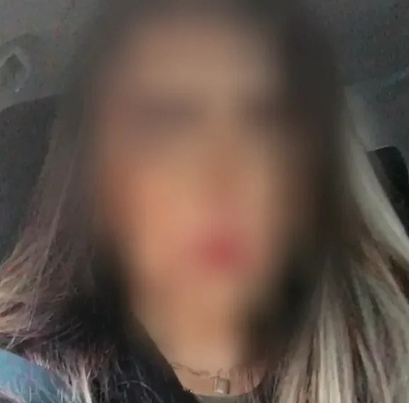 Theresa, 39
