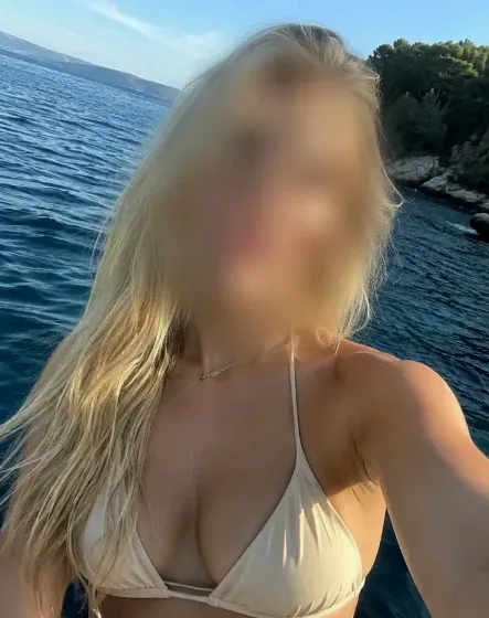 Yvonne, 27